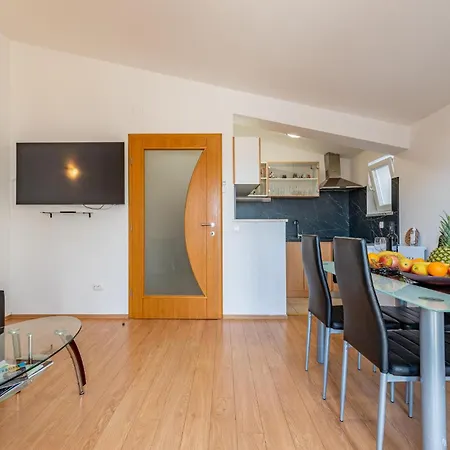 Апартаменты 2 Bedroom In *