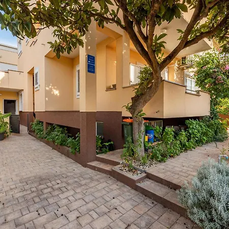 2 Bedroom In * Zadar